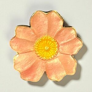 Vintage Late Victorian Edwardian Pale Pink Enamel Flower Brooch